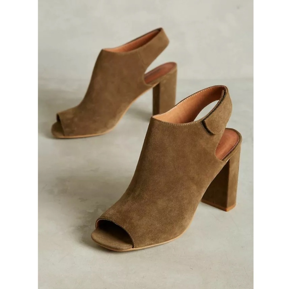 Anthropologie Jeffrey Campbell Baltimore Peep Toe Suede Ankle Booties Olive Sz 7